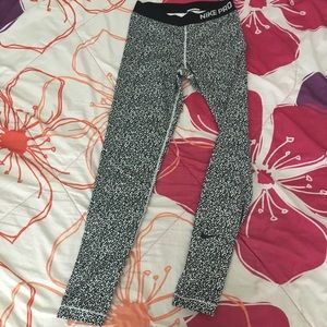 Nike Pro Leggings